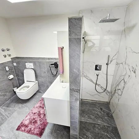 Moderne Ferienwohnung Im Herzen Von Bad Waldsee Exterior photo